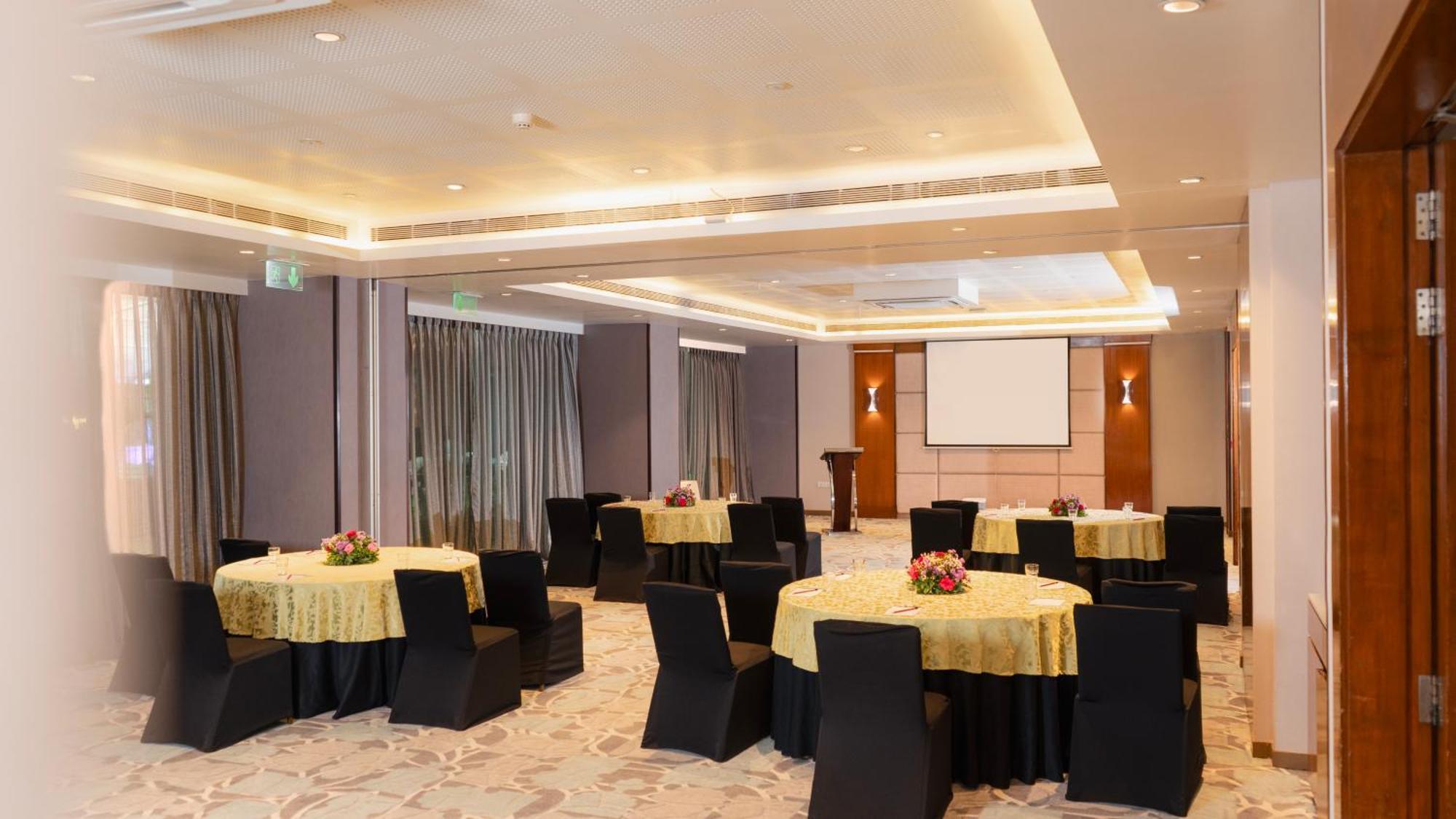 Hyatt Place Pune Хинджавади Экстерьер фото